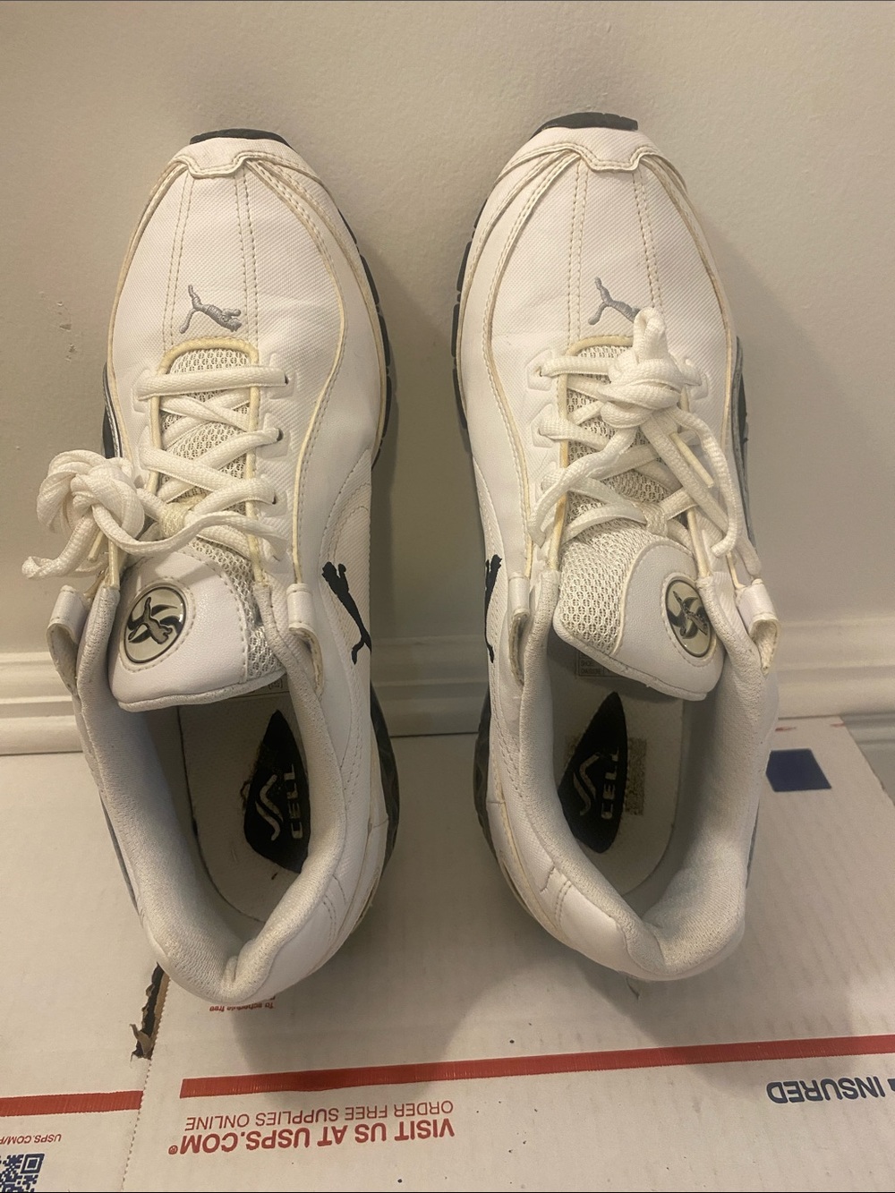 Puma size 9 Sneakers good condition